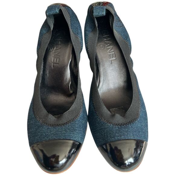 Chanel Vintage Blue Interlocking CC Logo Demin Pumps, IT 38/US8 - Picture 2 of 15